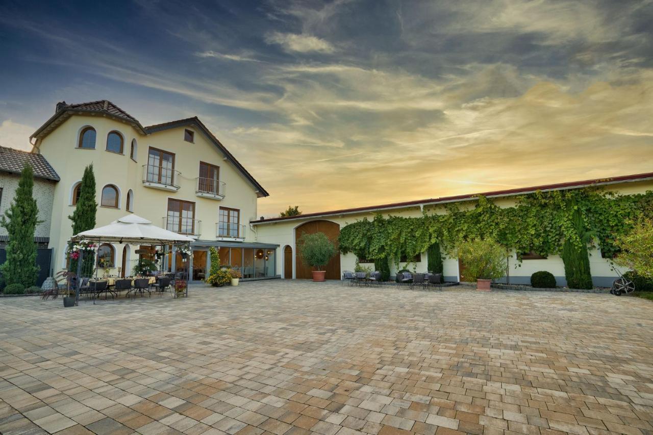 Weingut U. Gaestehaus Vogt-Fehlinger Biebelsheim Exterior foto